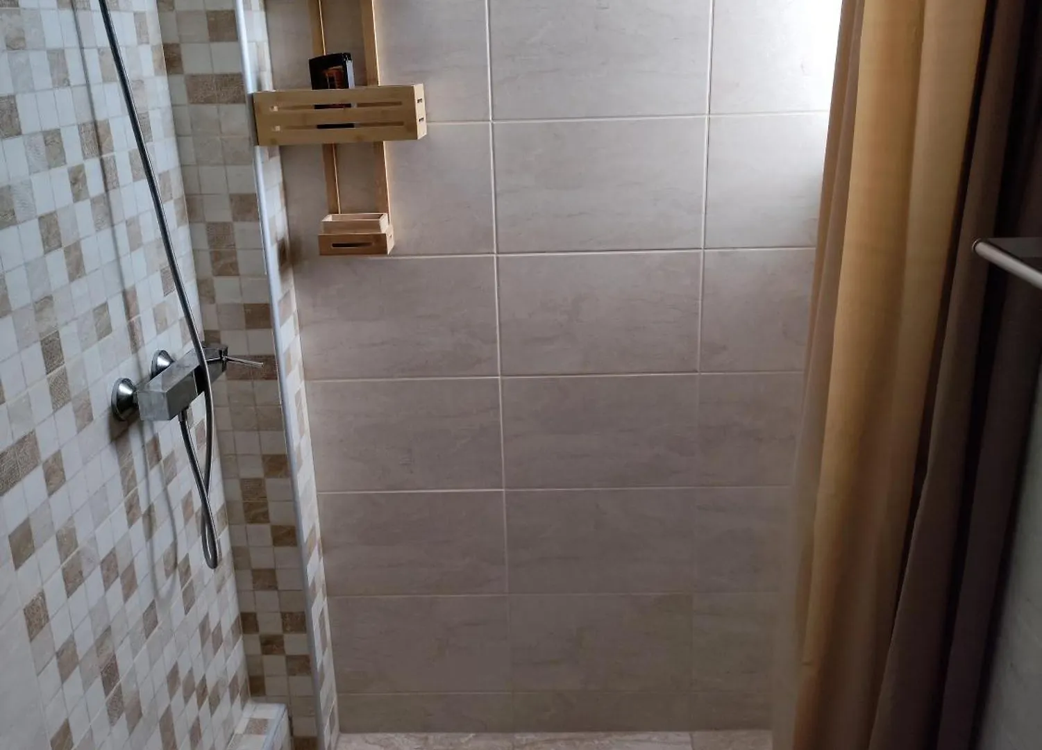 Mavros Gatos Apartments 에파노미